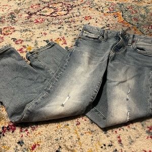 Boys Old Navy Like New Jeans Light wash, size 7 slim. Adjustable waist.